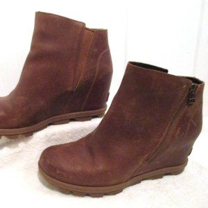 11 SOREL Brown Leather Joan Arctic Zip Wedge II Boot Ash Brown NICE